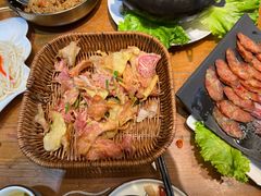 -老滇山寨•云南特色菜•地方菜•民族风情歌舞表演(呈贡店)