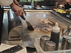 -瑞虹新天地月亮湾