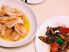-关东小磨东北菜(上海长风大悦城店)
