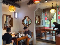 -万重锦·人文川菜馆(骡马市店)