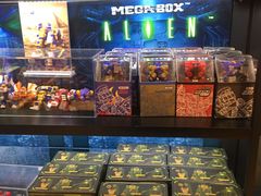 -泡泡玛特POPMART(苏州诚品生活店)