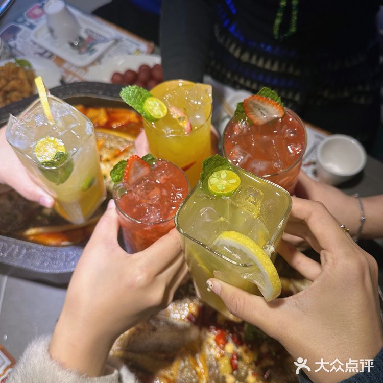 马有鱼🐟新疆特色馕坑烤全鱼你确定不来尝一尝？