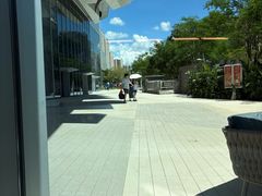 -LAVAZZA拉瓦萨咖啡(仁恒梦中心店)