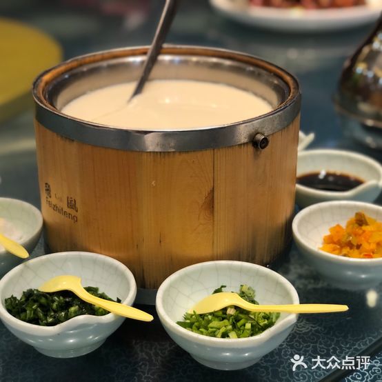 晋家门·京炉烤鸭(福寿街店)