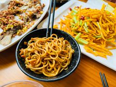 -莲餐厅·湖北菜·潜江小龙虾店(愚园路店)