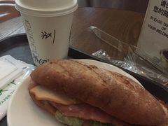 -星巴克(汤臣国贸大厦店)