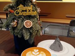 -Fridi Patisserie Cafe