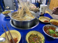 -马路边边·成都串串(翠柏路店)