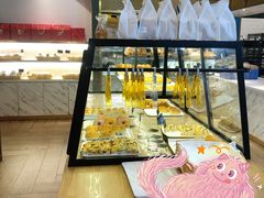 面包甜点陈列柜-龙凤点心·饼家(松岗店)