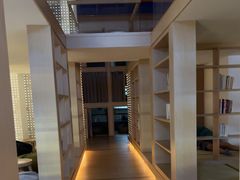 -涨巢·潮玩水疗局