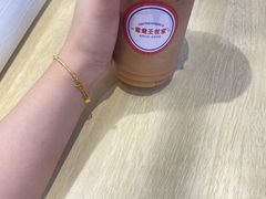 香港丝袜奶茶-香港鸳鸯王(西湖路店)