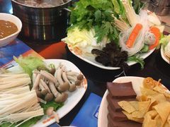 -呷哺呷哺(新世界百货望京店)