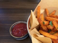 -普朗姆生蚝牛排馆 The Plump Oyster(成都摩方购物中心店)