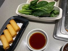 -海底捞火锅(新松江路生日主题店)