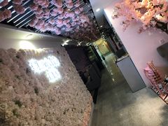 -樱花里音乐餐吧·牛扒椰子鸡(东圃店)