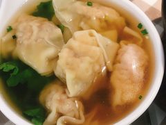 -新大咀港式茶餐厅(宝山万达店)