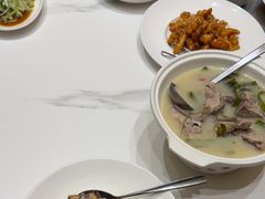 -小渔莊•地道胶东菜(旅游路万象省博物馆店)