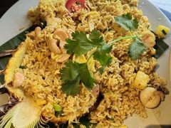 -大头虾越式风味餐厅(光明广场店)