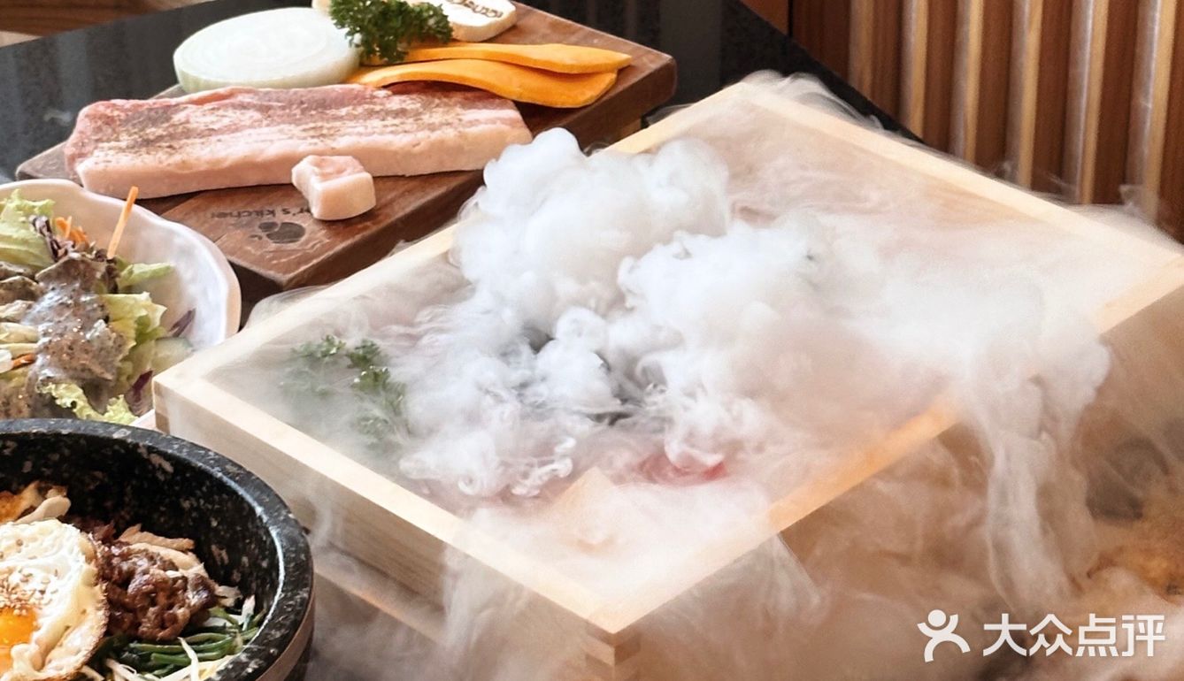 不用去韩国📍在南京也能吃到正宗韩式烤肉🥰 