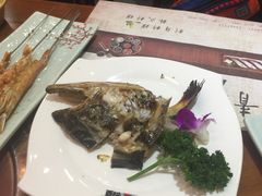 -青瓦餐厅·生鱼片·韩园烤肉(西塔店)