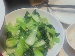 -阿瓦山寨·湘菜现炒·剁椒鱼头王(咸阳总店)
