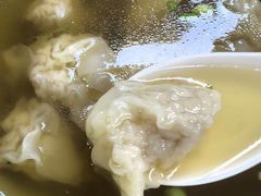 -张阿三馄饨店