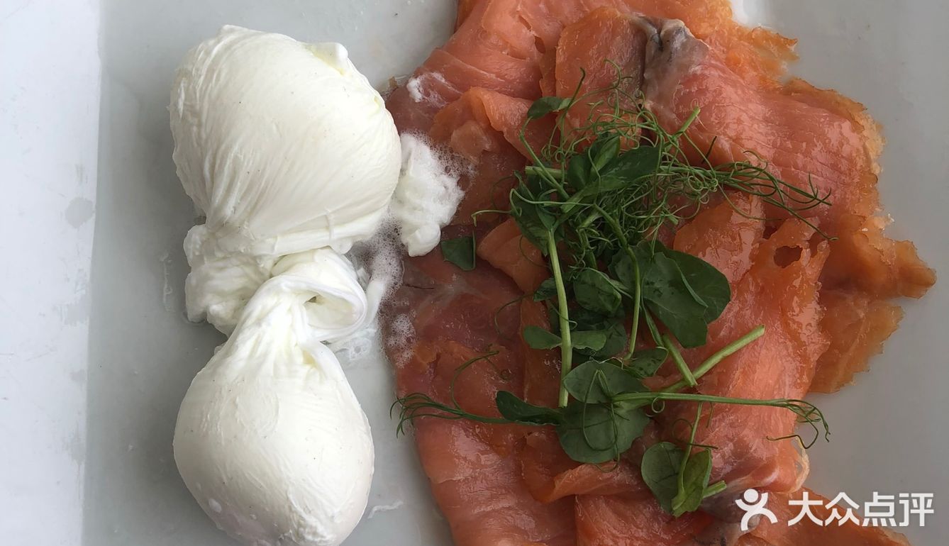 真的踩在雾里的感觉一样