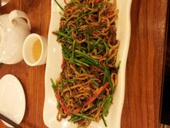 黑椒牛柳炒面-麦香坊(伏波山店)