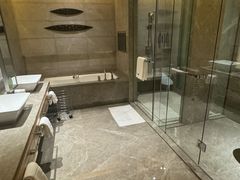 -重庆解放碑威斯汀酒店