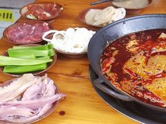 -黄潇洒老火锅(九眼桥宏济巷店)