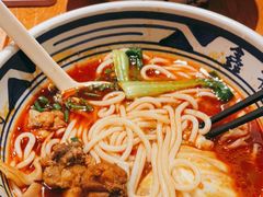 -鑫花溪牛肉米粉(东环大润发店)