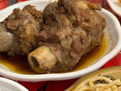 -李双猪·小龙虾·烧烤·羊肉煲(乐山店)