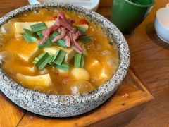 -云海肴·汽锅鸡·云南菜(天山百盛优客店)