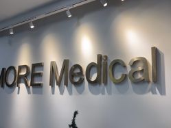 -More摩尔医美の注射线雕光电中心