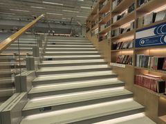 -朵云书院(滴水湖店)