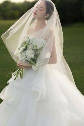-喜爱高定婚纱摄影