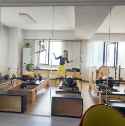 -馨媛瑜伽普拉提