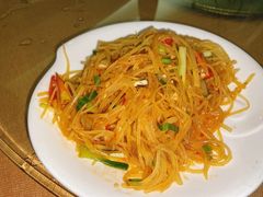 -香巴拉云南餐厅(华莱坞店)