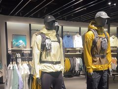 -凯乐石KAILAS(万国奥特莱斯店)