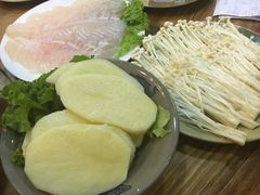 -东镇老火锅(长春路首店)