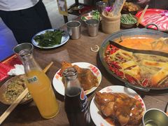 -萍姐火锅·公路夜市(武汉首店)