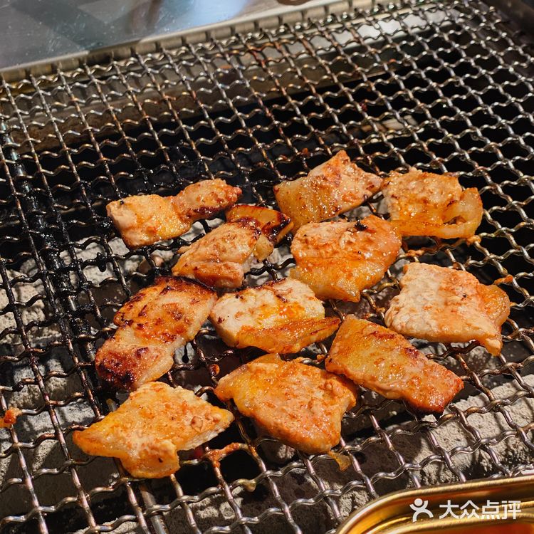 长沙 |我听见牛肉在炭火上烤得吱吱作响还飘着香