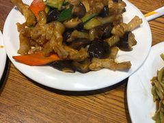 红烧蹄筋-方城小吃店