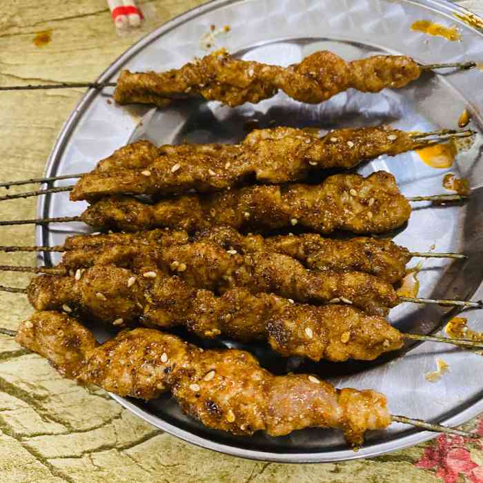 凯凯烧烤(南湖路店)-"这肯定是一家做街坊邻居和老顾客生意的宝藏.