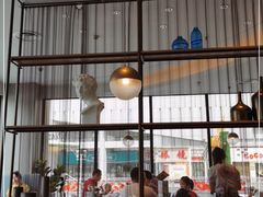 大堂-必胜客(中北店)