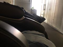 -上海冠松华奥奥迪4S店(张江店)