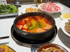 -贵府酸汤牛肉火锅·贵州老字号(飞山街店)