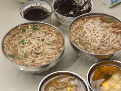-正宗杨记普洱酸醋米线(总店)