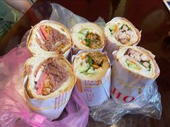 -Bánh Mì Huynh Hoa