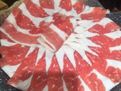 -东巴婆婆云南鱼豆花火锅(大东门店)